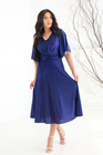Granatowa lekko błyszcząca sukienka rozkloszowana midi LUMINA Plus Size – drapowanie i lekkość