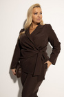 Czekoladowy komplet garniturowy PREMIUM – wiązana marynarka i spodnie z kantem Plus Size