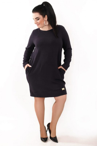 Grafitowa sukienka dzianinowa z kieszeniami plus size