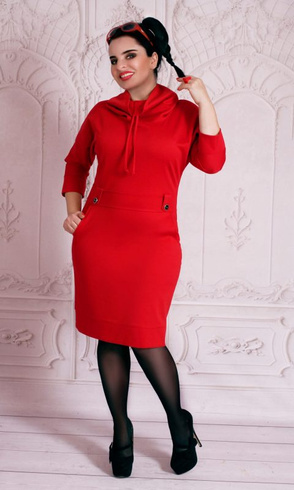 Czerwona dresowa sukienka z golfem plus size