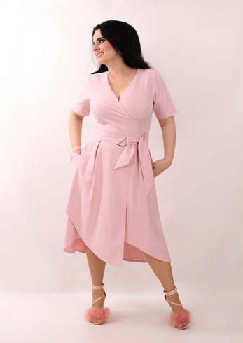 Pudrowo różowa rozkloszowana sukienka MILENA z ozdobną klamrą WYPRZEDAŻ