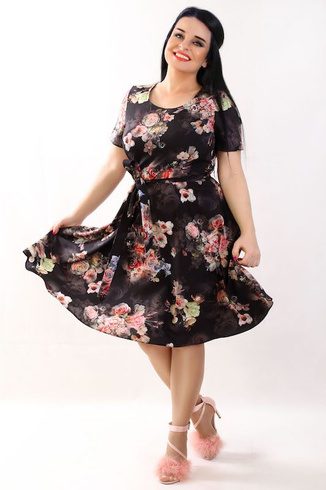 Czarna sukienka w kwiaty Samira Plus Size